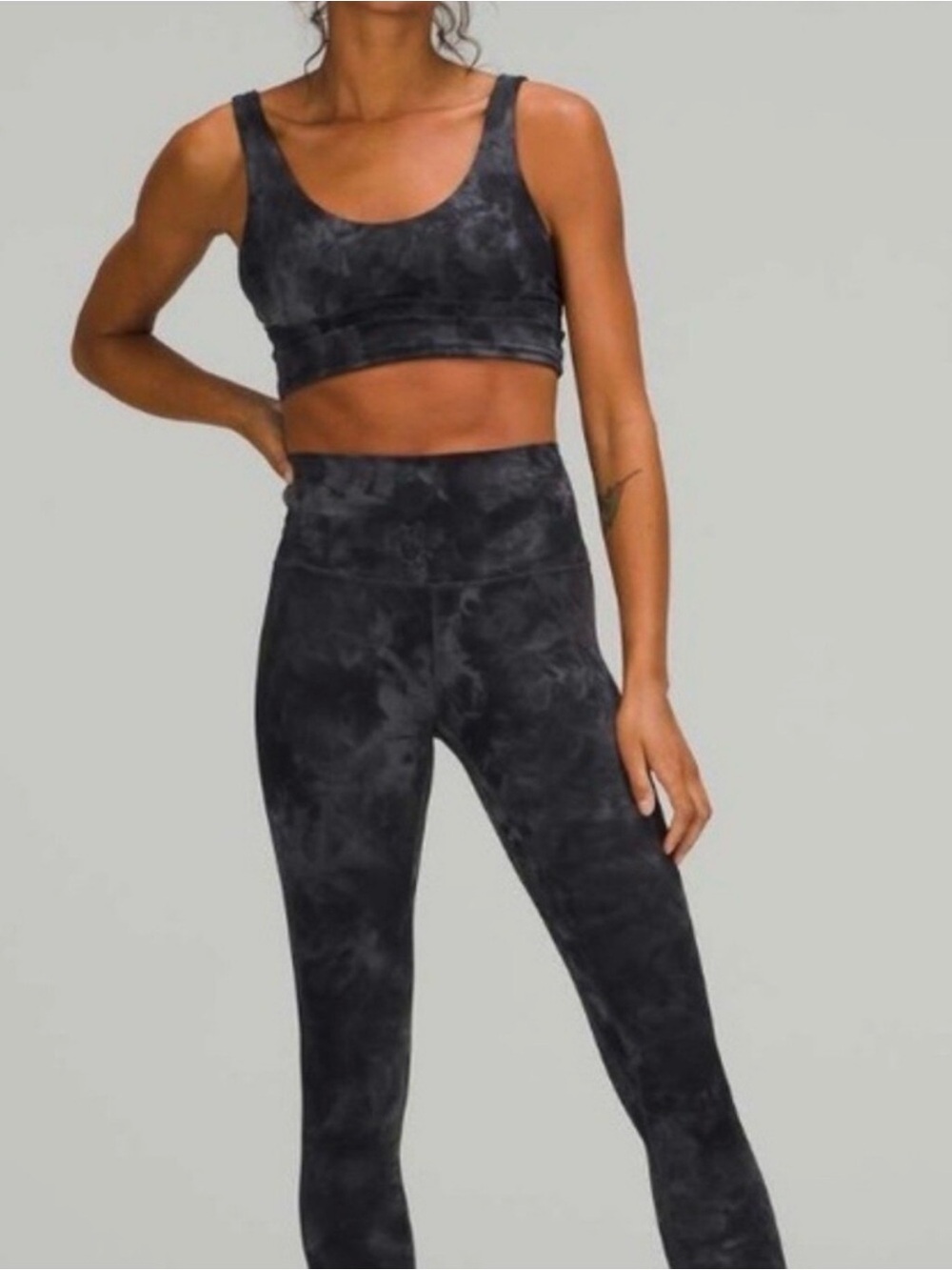 Lululemon Diamond Dye Pitch Grey/Graphite Grey Set (Top 6, Leggings 6)